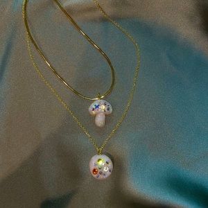 Chocker and necklace